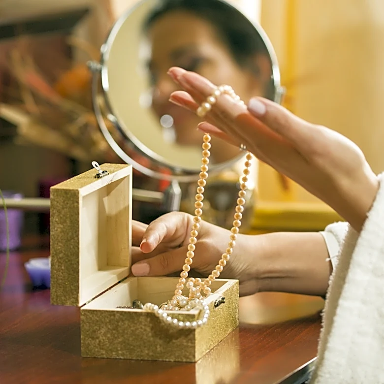 Repurpose Old Cabinet Pulls Into A Unique DIY Jewelry Storage Solution