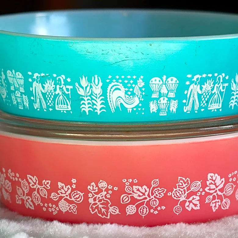 12 Discontinued Pyrex Patterns You Can Only Buy Secondhand