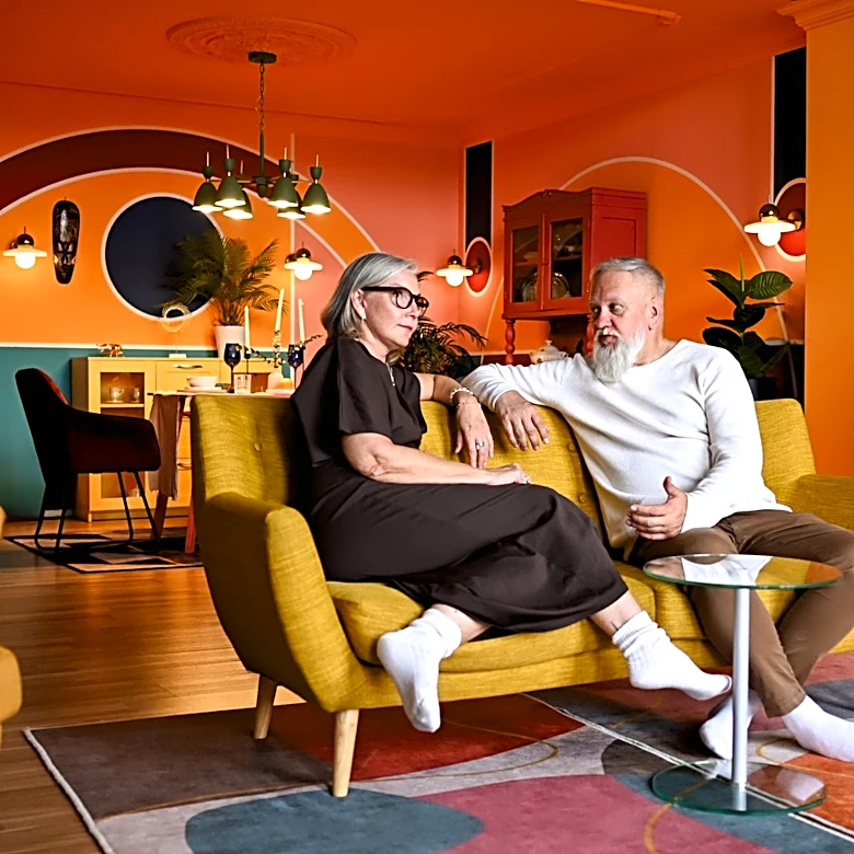 Everyone Had One In The '60s: The Thrift Store Gem We Crave For Our Living Rooms