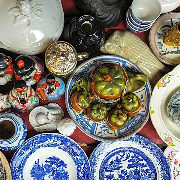 The Centuries-Old Porcelain Plate That Collectors Would Be Thrilled To Find In Thrift Stores