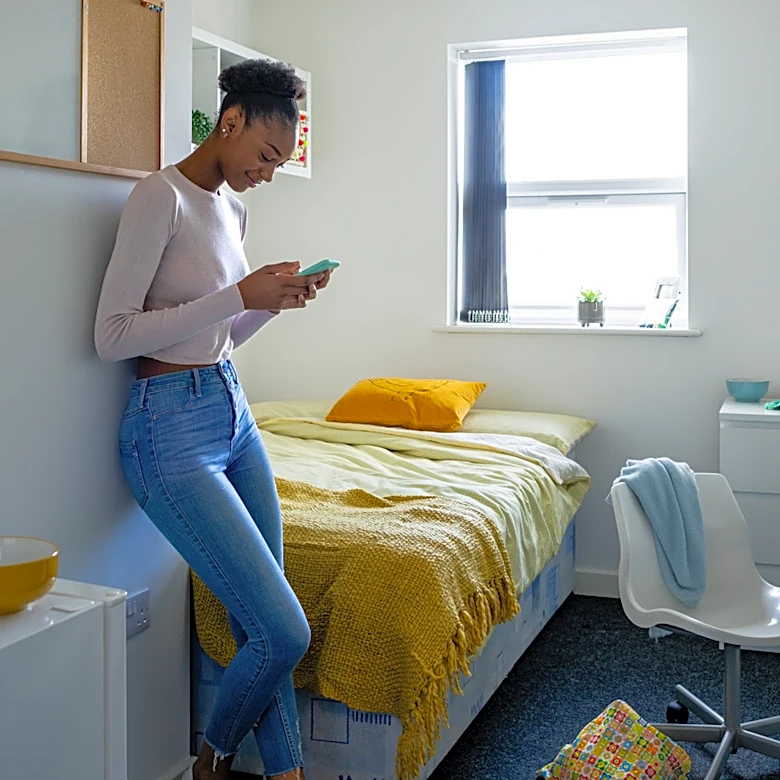 Amazon's Overall Pick To Add Storage To A Small Bedroom