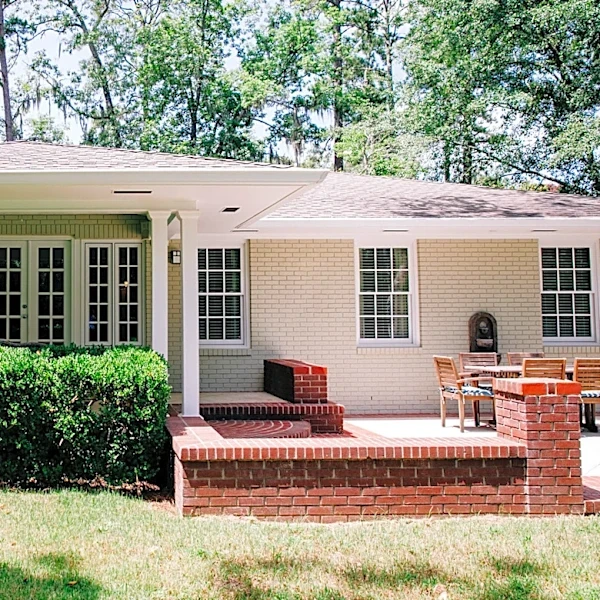 How The Typical American Garden Of The '50s Compares To Modern Trends