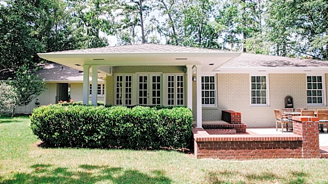 How The Typical American Garden Of The '50s Compares To Modern Trends