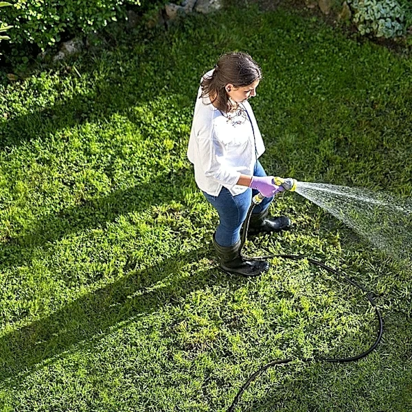 This Highly Rated Amazon Find Can Cover Large Areas To Efficiently Water Lawns