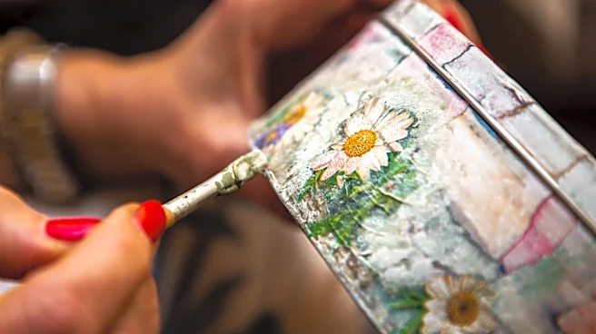 Keep That Old Frying Pan — Use This Savvy DIY To Make It Into Beautiful Wall Decor