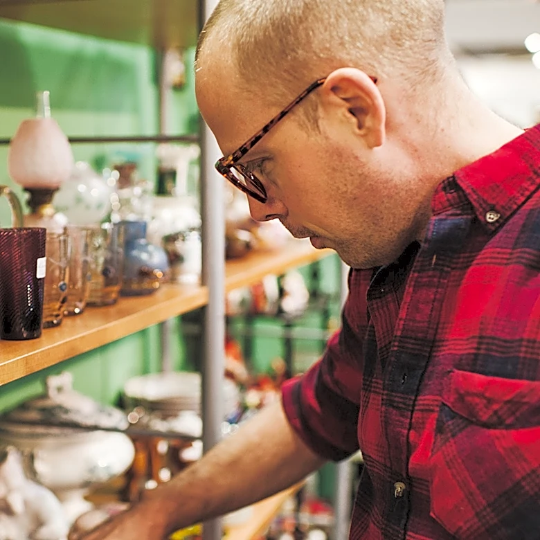 Not An Average Pyrex Bowl: The Valuable Container We'd Be Thrilled To Find At Thrift Stores