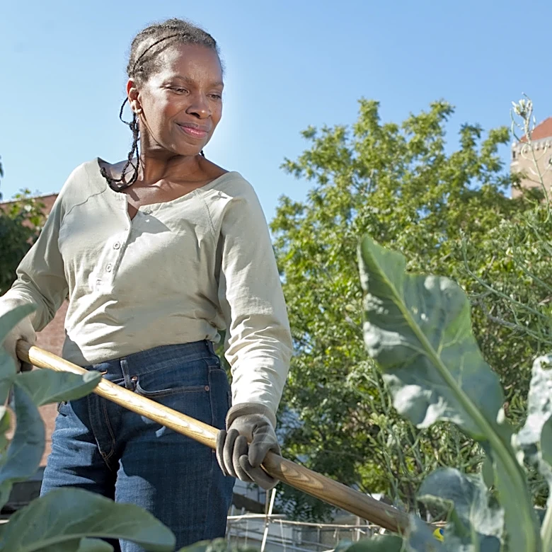 There's An Amazon Find That Helps Take The Strain Out Of Digging In The Garden