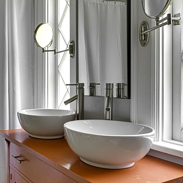 Skip The Bathtub Curtain: This Alternative Is So Much More Streamlined
