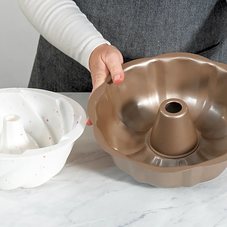 Turn An Old Bundt Pan Into A Gorgeous Pedestal Planter With A Savvy DIY