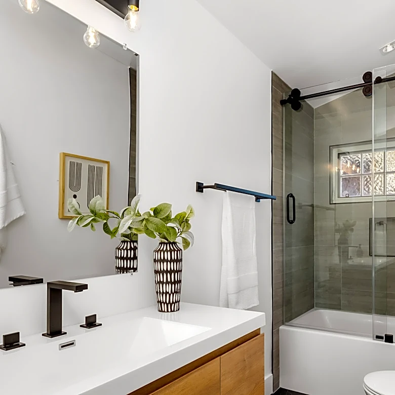 No Room For Wall Hooks? IKEA's Affordable Alternative Creates More Bathroom Space