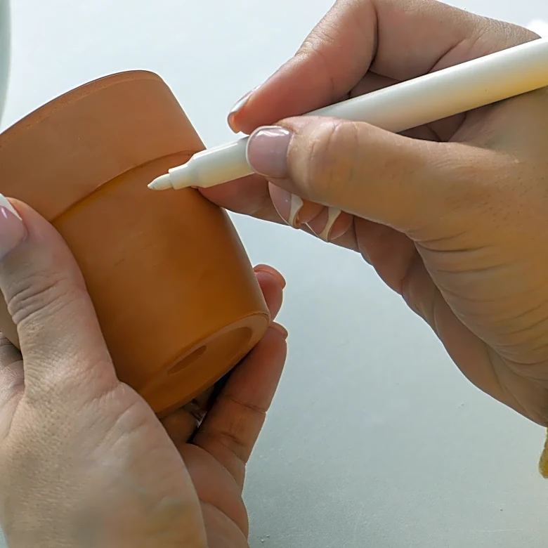 Transform An Old Pot Lid And Terracotta Pot Into A Cheaper DIY Bird Feeder With Rustic Charm
