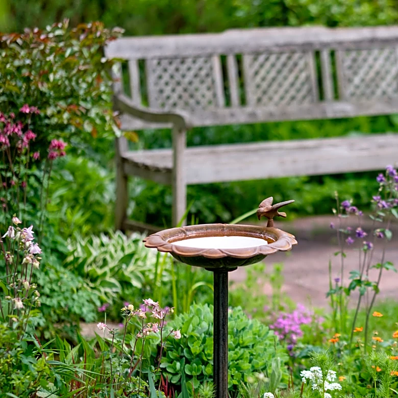 Goodbye Traditional Bird Baths: There's A Stylish Walmart Find That Gives Your Yard A Glow