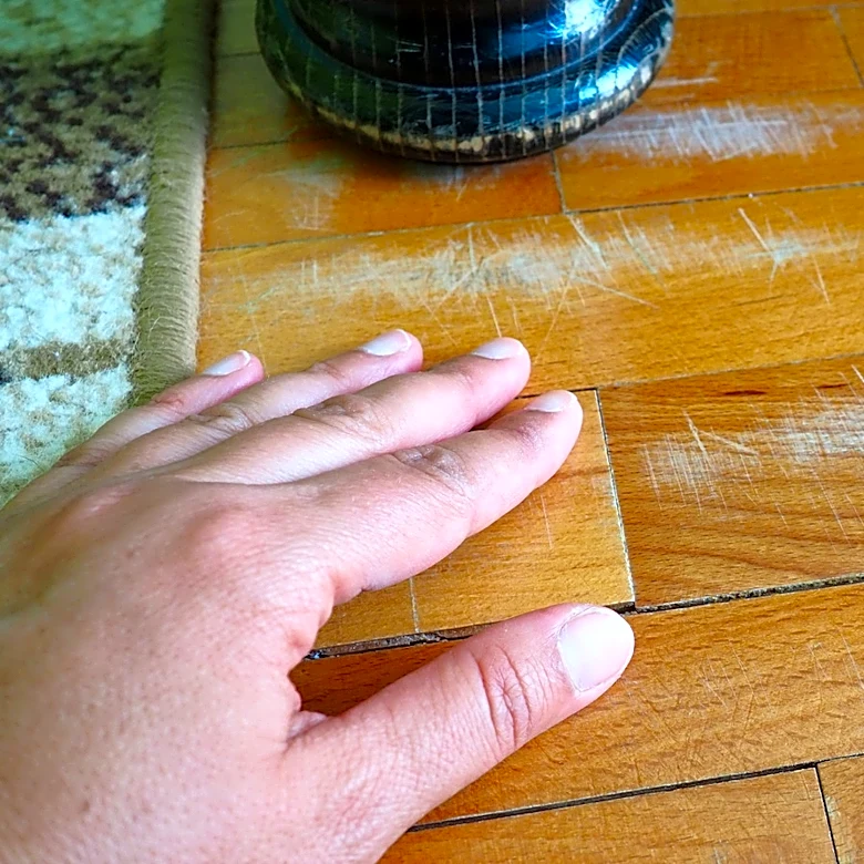 Turn An Old Crayon Into A Cheaper Way To Remove Hardwood Floor Heat Stains