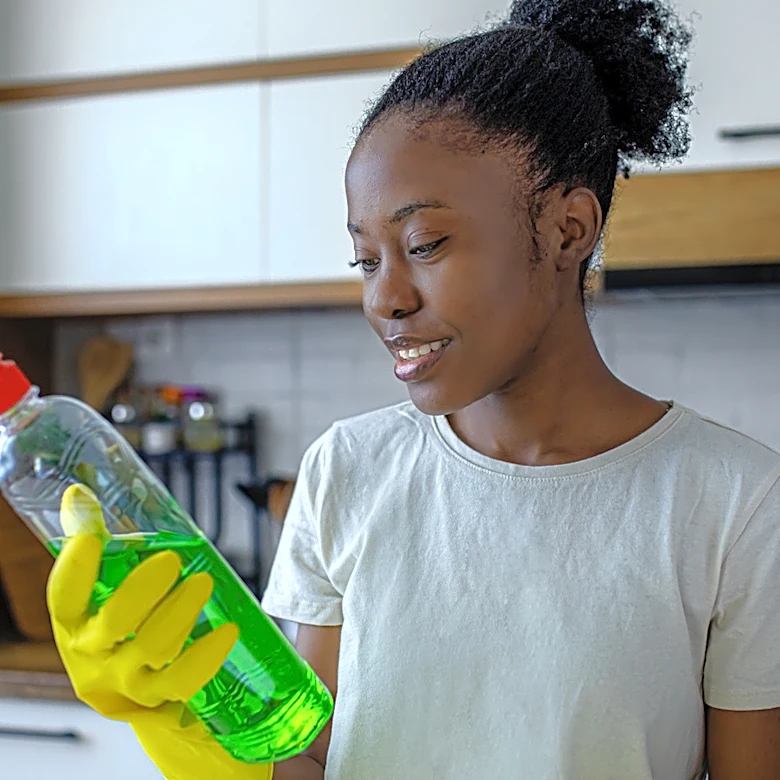 What Happens If You Mix Dish Soap And Bleach?