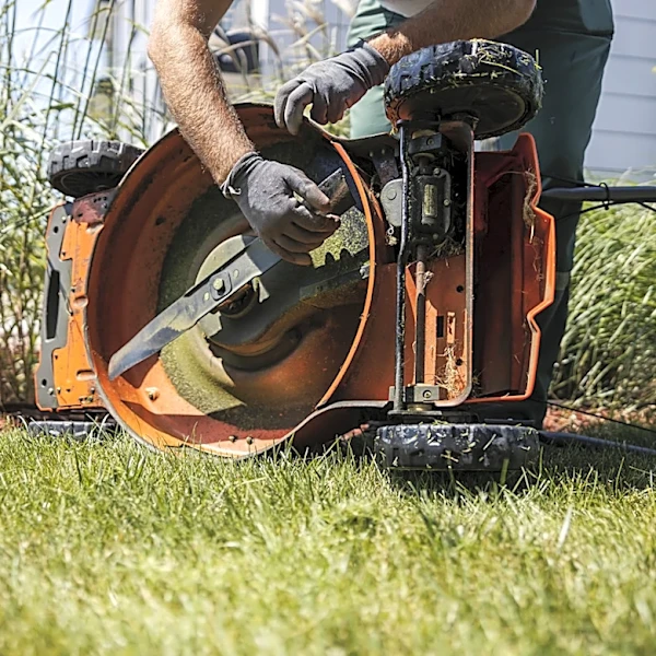 Do Heavier And Thicker Lawn Mower Blades Cut Better?