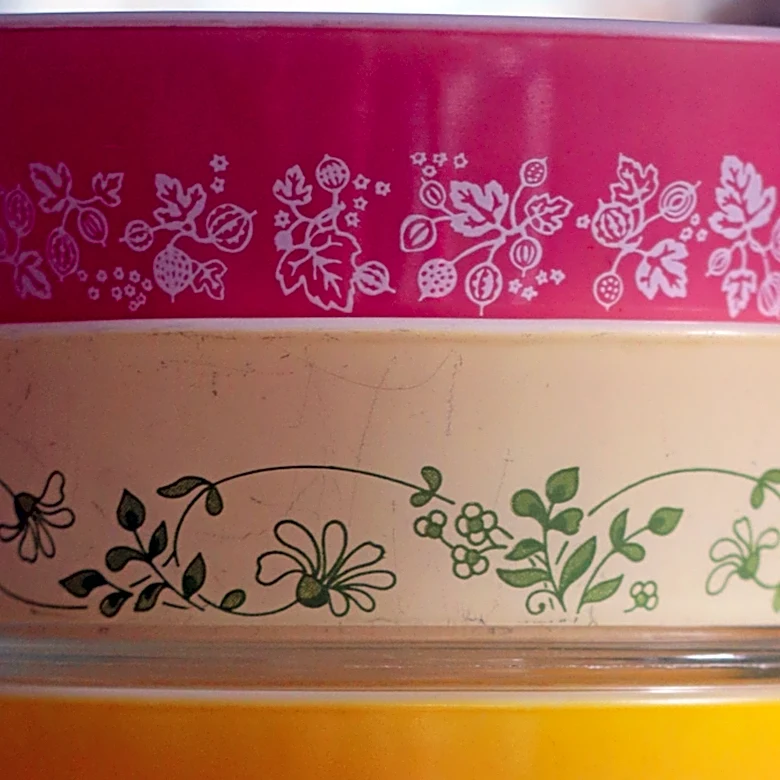 The Vintage Pyrex Pattern That Was Inspired By A Centuries Old Design