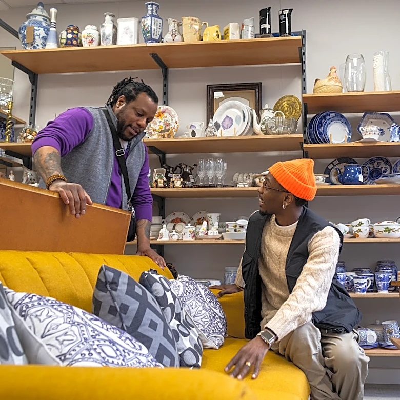 The Cozy Vintage Staple That's Making A Comeback In Contemporary Homes
