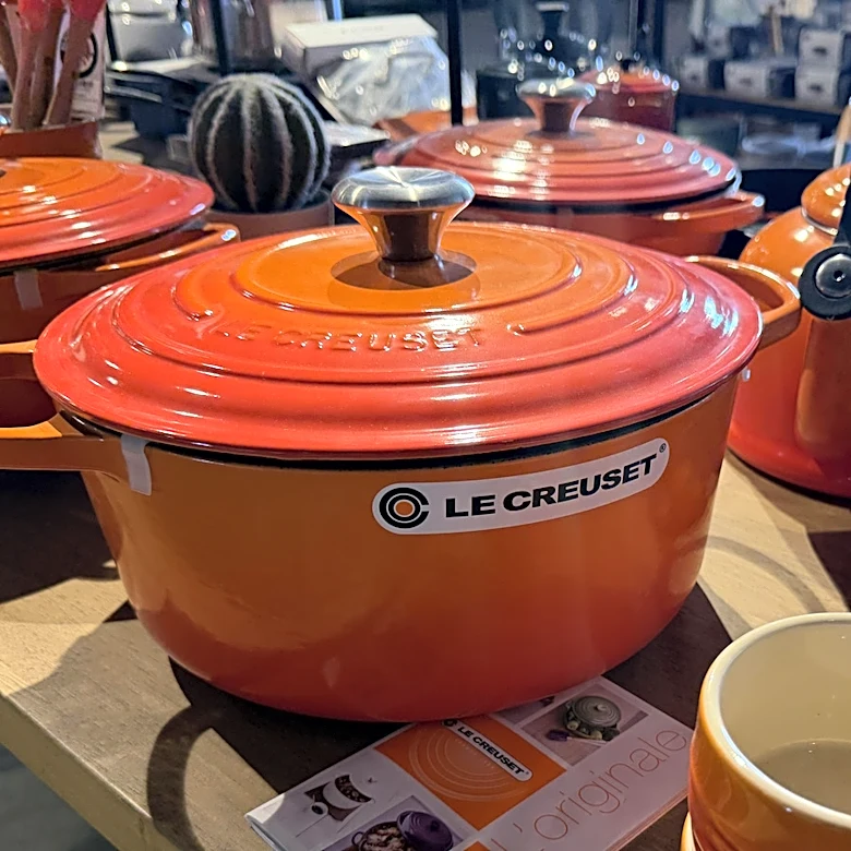 15 Rarest Le Creuset Colors & Patterns To Hunt For At Thrift Stores