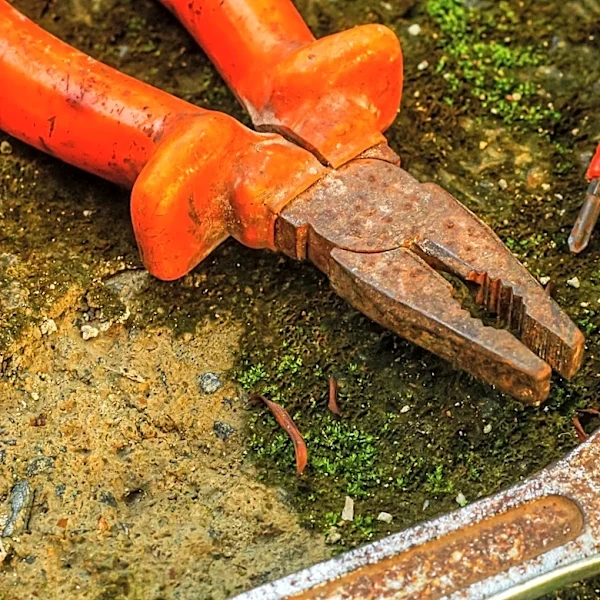 Can You Use WD-40 To Remove Rust From Tools?