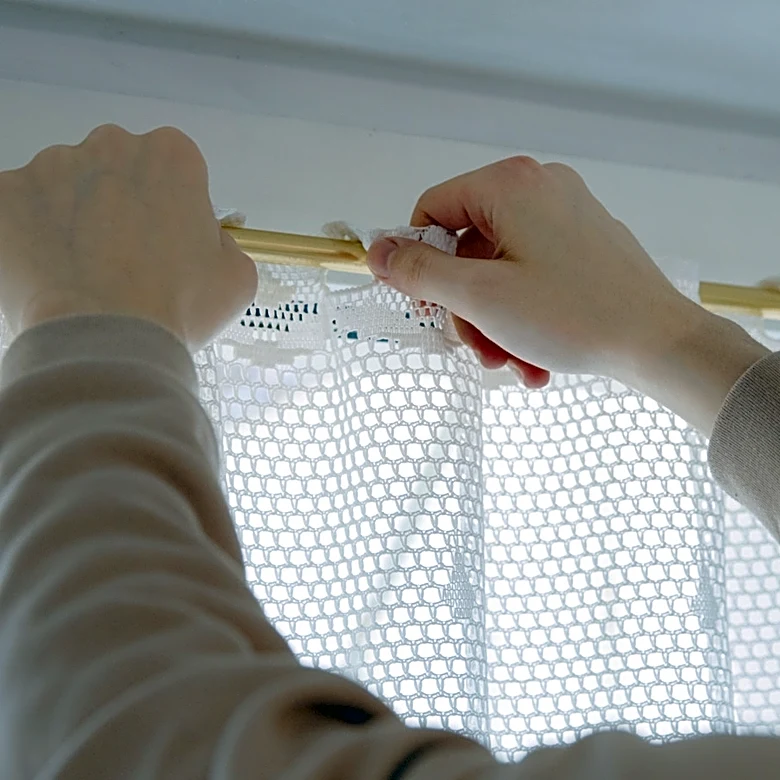 Replace Your Dated Valances: The Thrifted Find That Adds Vintage Charm To Windows