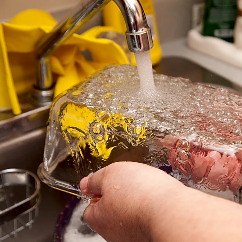 The Everyday Kitchen Appliance You Should Never Put Pyrex Dishes In