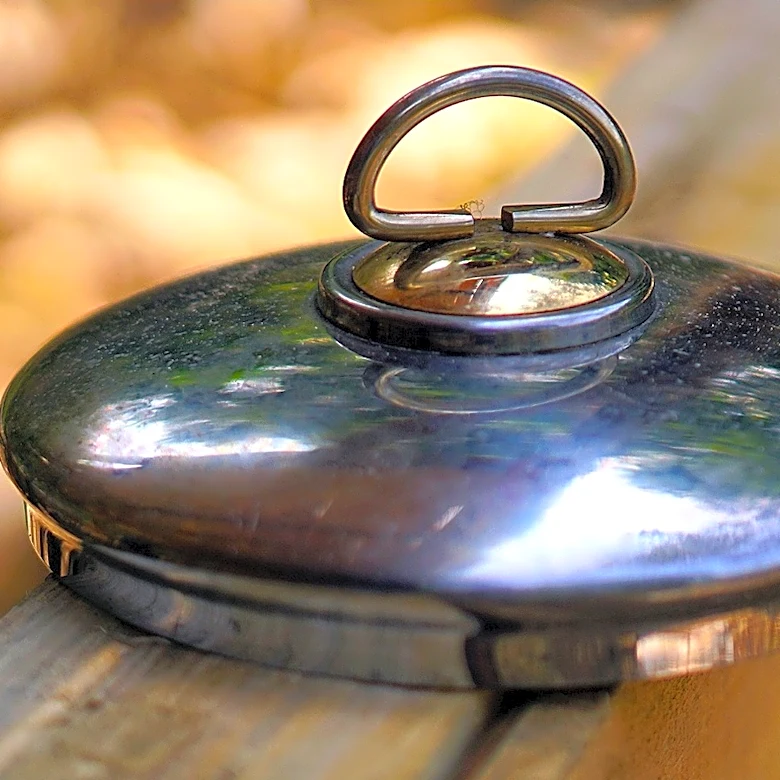 Craft The Cutest Fall Décor Using Old Casserole Lids