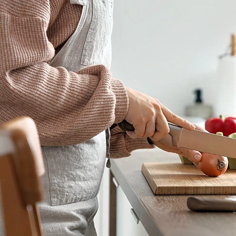 Goodbye Traditional Knife Blocks: This Affordable IKEA Solution Is More Stylish