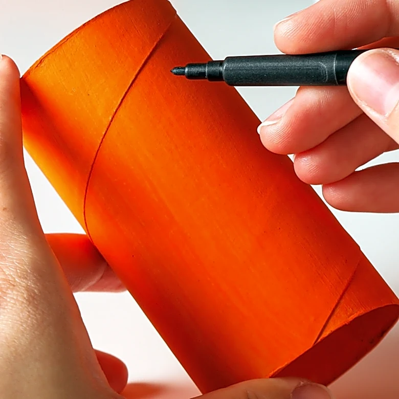 Stop Tossing Toilet Paper Rolls: Turn Them Into The Cutest DIY Mini Pumpkins