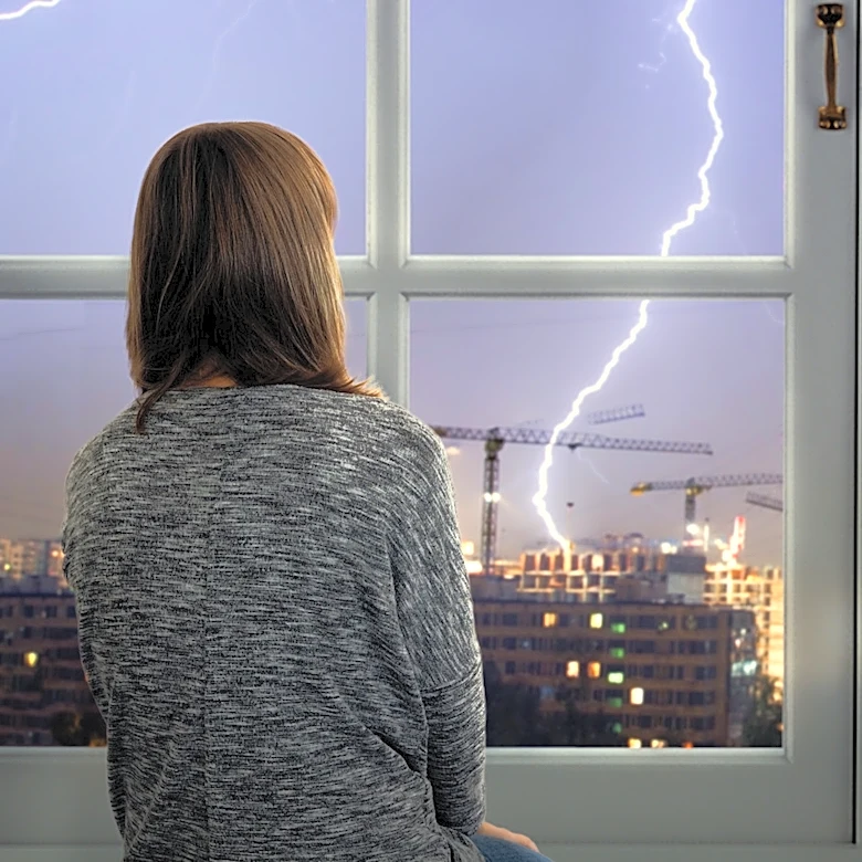 Should I Unplug My Fridge During A Thunderstorm?