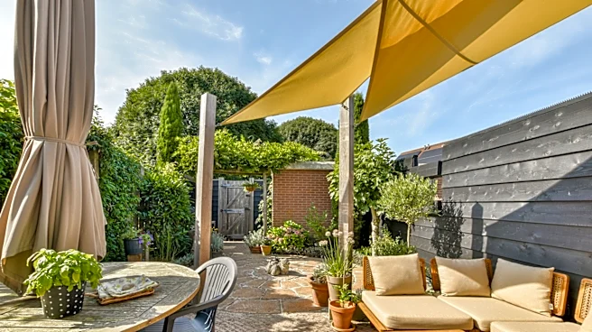 Is It Okay To Leave Shade Sails Up All Year-Round?