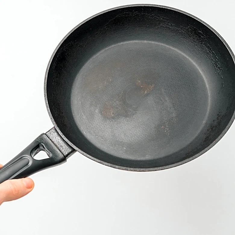 Upcycle Old Frying Pans Into Rustic Plant Labels For Your Garden Beds