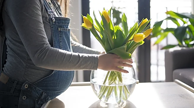 She Transforms A Glass Vase Into The Cutest Bee Hive Decor