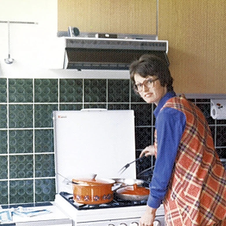 Everyone Owned It In The '70s — The Kitchen Appliance That Makes Trash Practically Disappear