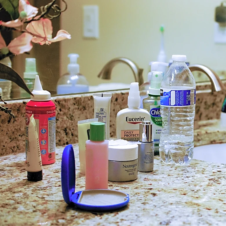 Goodbye Traditional Bathroom Storage: The Rustic Thrift Store Swap For More Counterspace