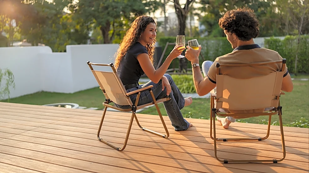 5 Unconventional Materials You Can Use To DIY A Deck Or Patio For Your Backyard