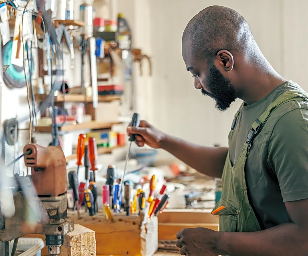 Goodbye Traditional Paper Towel Holders: The DIY Version For Your Workshop