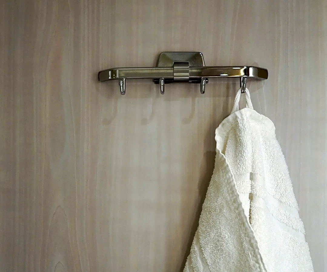 Replace Your Old Towel Rack Hooks: The Funky Amazon Find That Adds Character