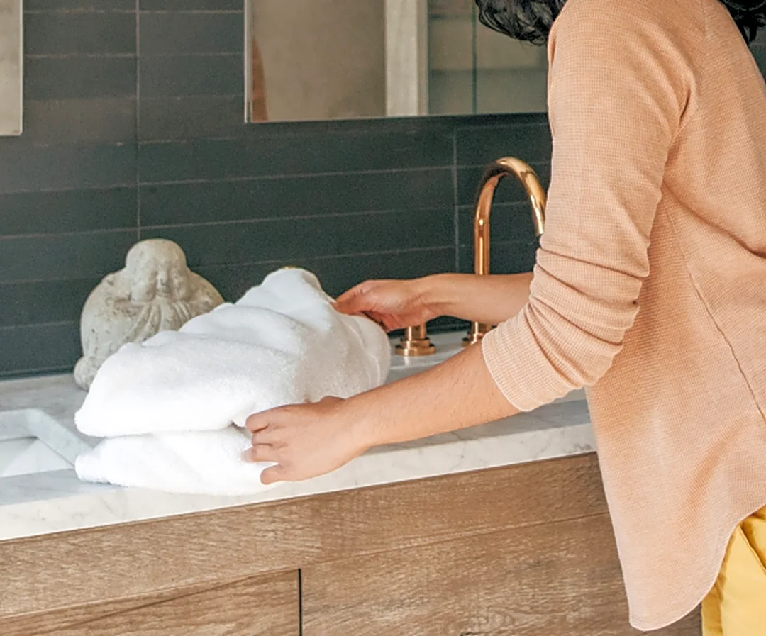 Use Empty Tape Rolls To Make Cute Bathroom Storage With An Impressive DIY