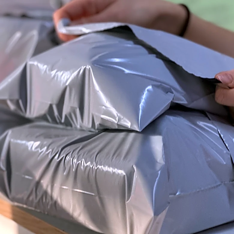 Woman Upcycles Old Aldi Bags Into Free Packaging For Shipping