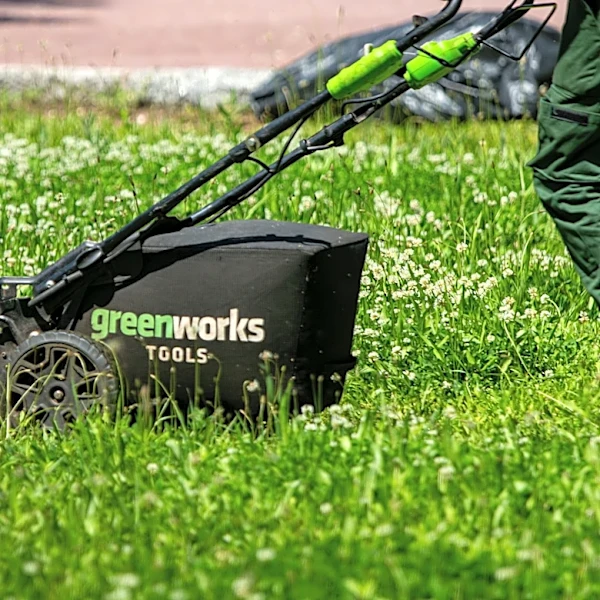 Lowe's Highest-Rated Mower Blade: 'Cuts Like A Champ'