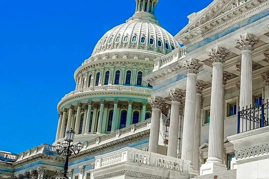 Members Who Served in Both Chambers in the Same Decade