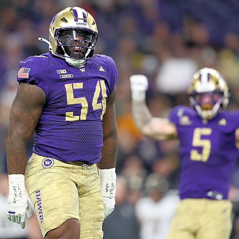 Atlanta Falcons Place Former UW DL on Non-Football Injury List