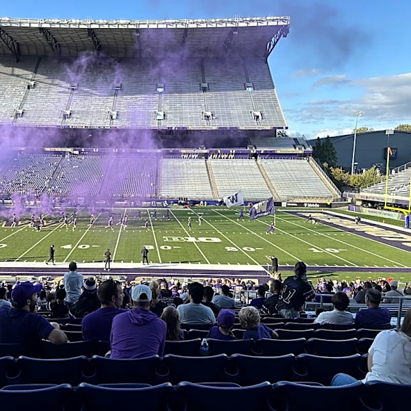 Jedd Fisch names freshman OLB starter following Washington's mock game