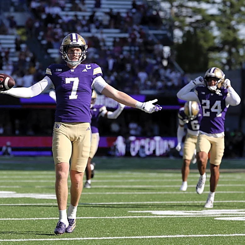 Alex McLaughlin Stars in Another Stout Defensive Effort for Washington