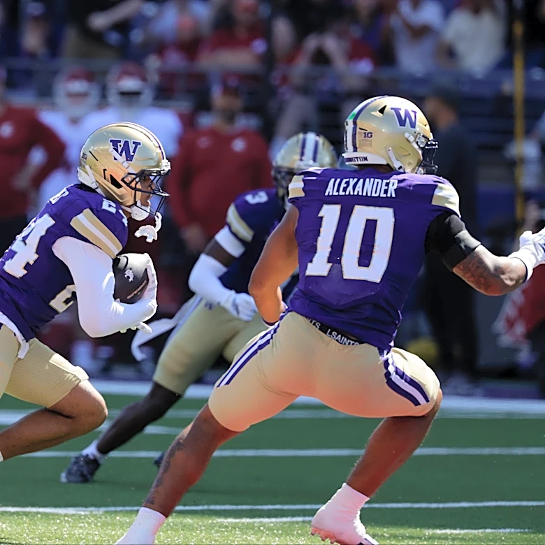 Freshman Jeron Jones to Take On New Role in Washington's Defense