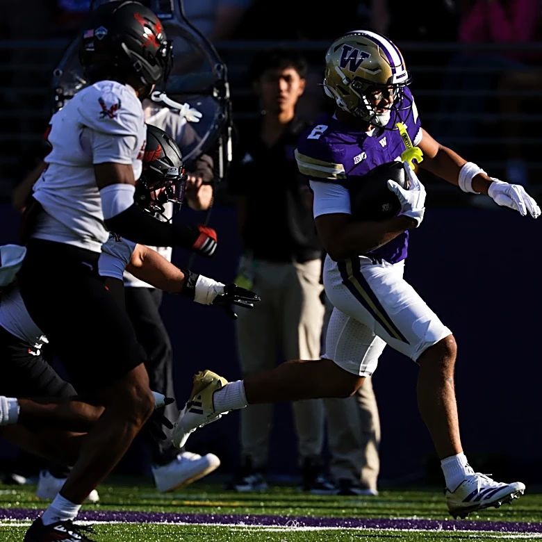 Washington Football Star WR Boasts Career Day Vs. Eastern Washington