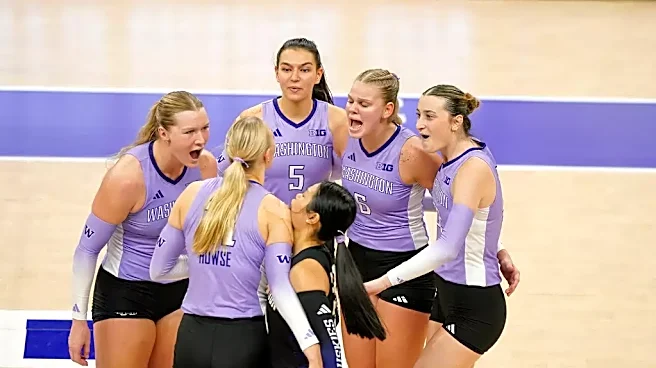 Washington women's volleyball breaks into top 25 after undefeated open