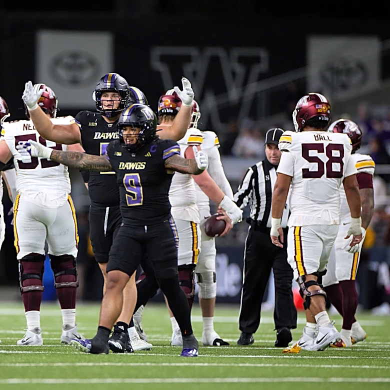 Greg Johnson gave Washington tough competition to open Big Ten play