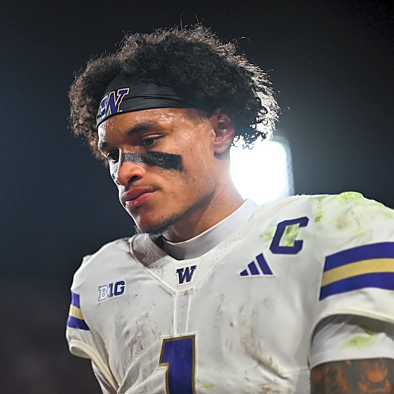 Washington football felled by inconsistent QB play in 25-21 USC loss