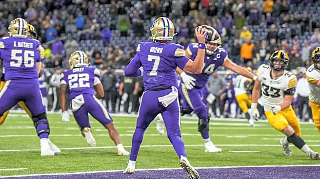Washington Football QB Dilemma Building After Eljah Brown Throws 3 TDs